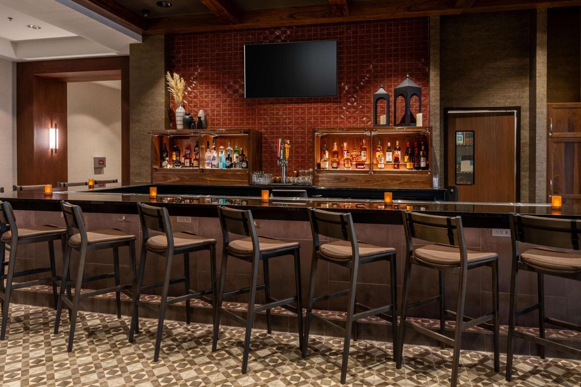 Drury Plaza Hotel Dallas Арлингтон Экстерьер фото