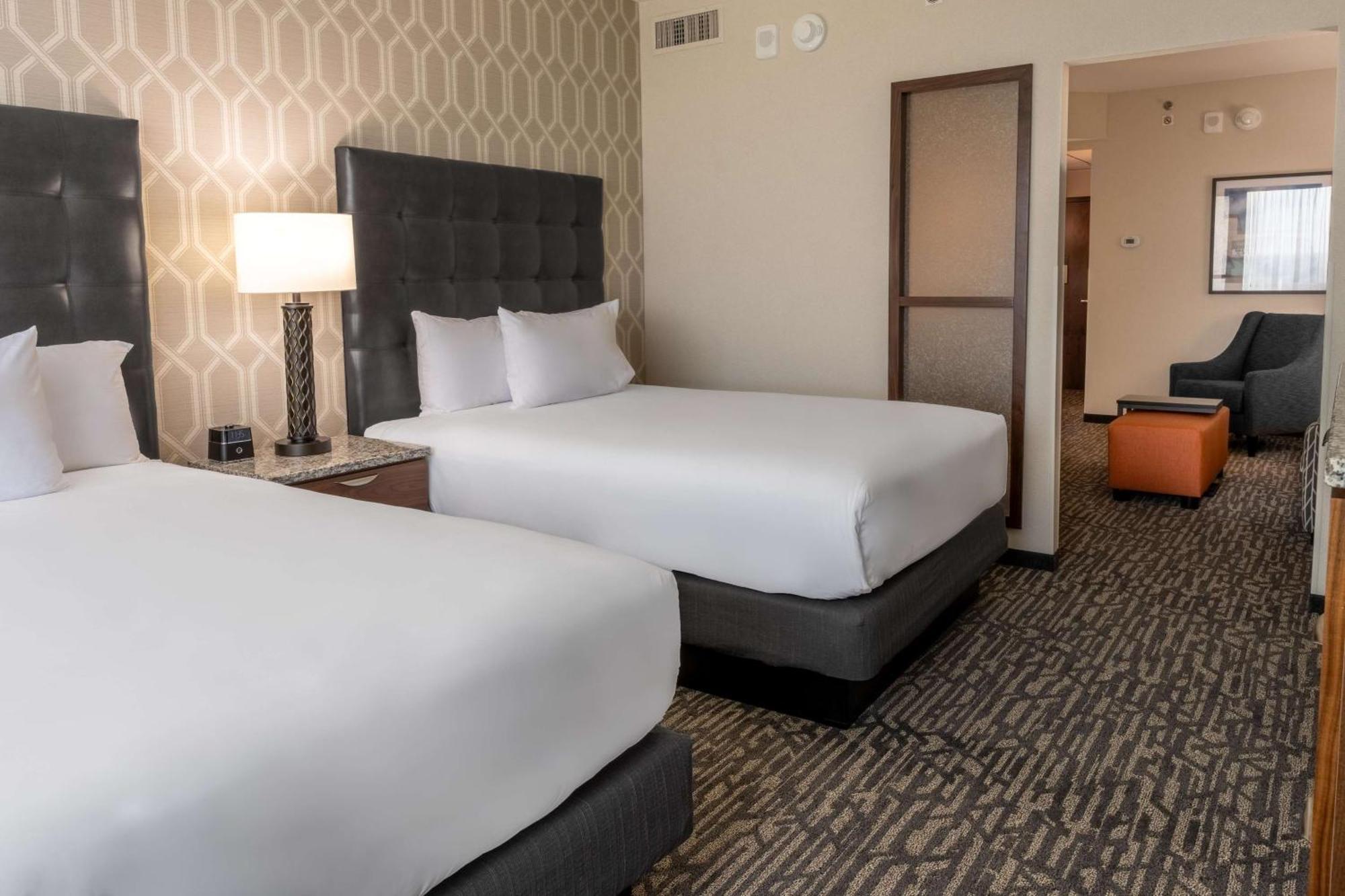 Drury Plaza Hotel Dallas Арлингтон Экстерьер фото